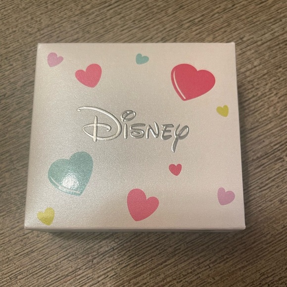 💰ON SALE NEW Disney Minnie Bracelet by LA Rocks silver style. 3 charms,stretchy - Picture 2 of 6